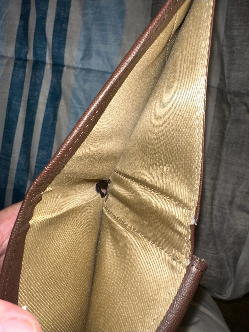 Columbia Brown Leather Bi-Fold Card & Key Wallet